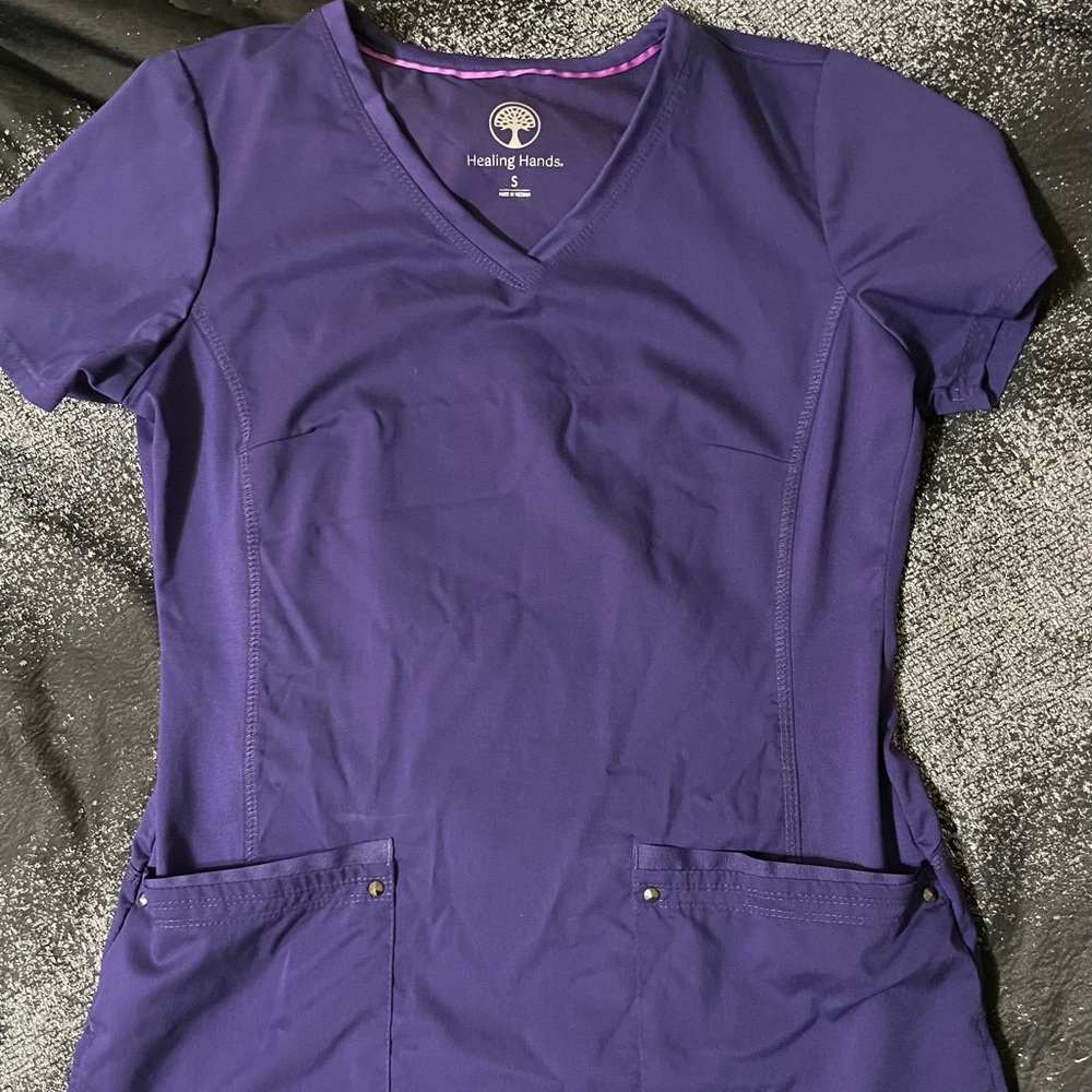 Only wore a few times, purple Healing hands scrub set